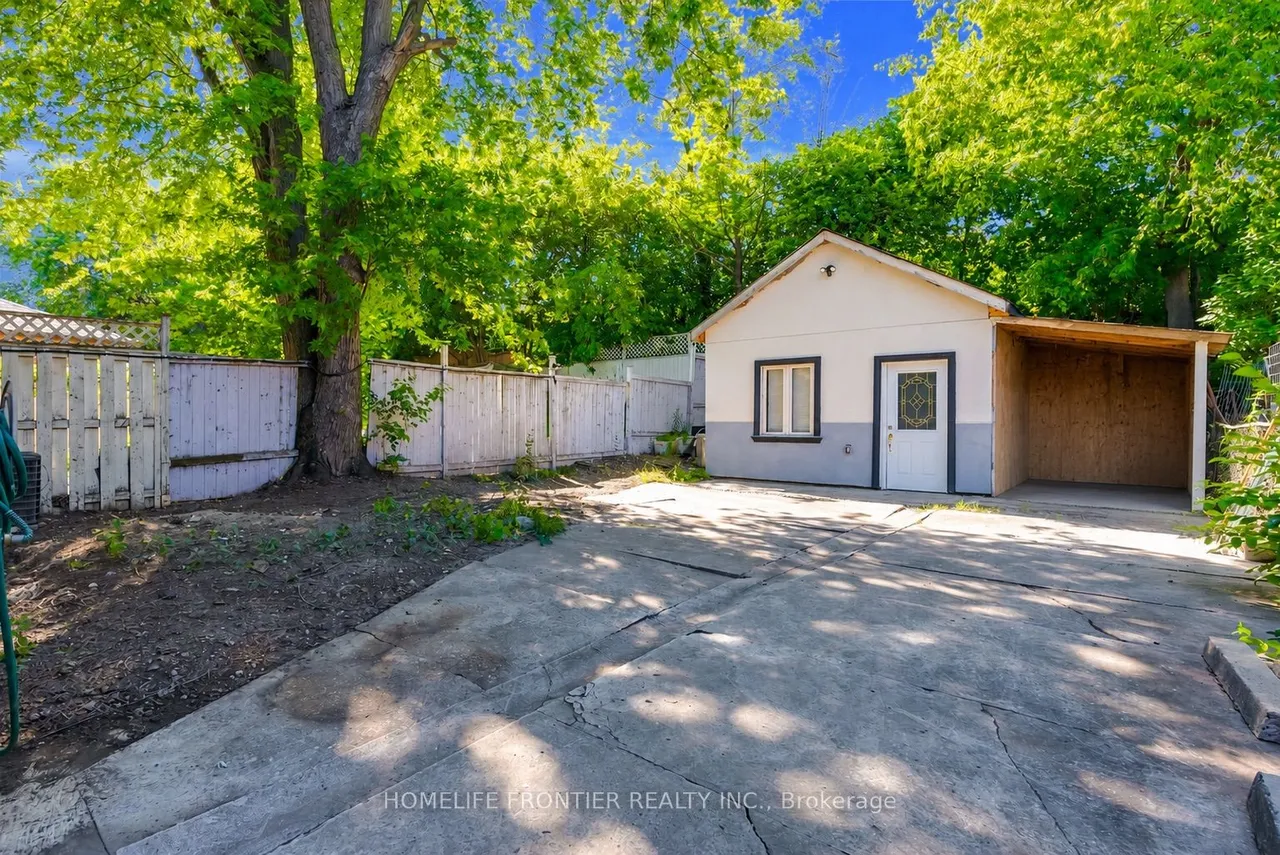 61 Sundial Crescent — photo 48