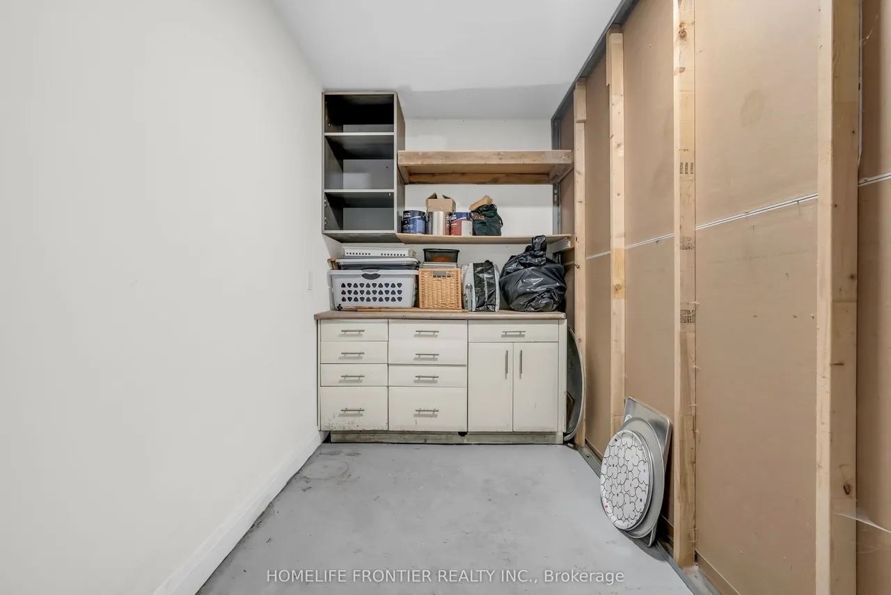 61 Sundial Crescent — photo 47