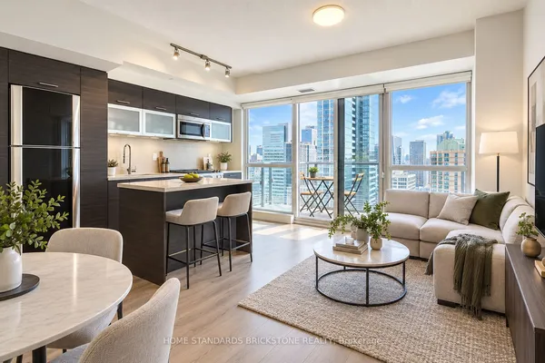 386 Yonge Street
