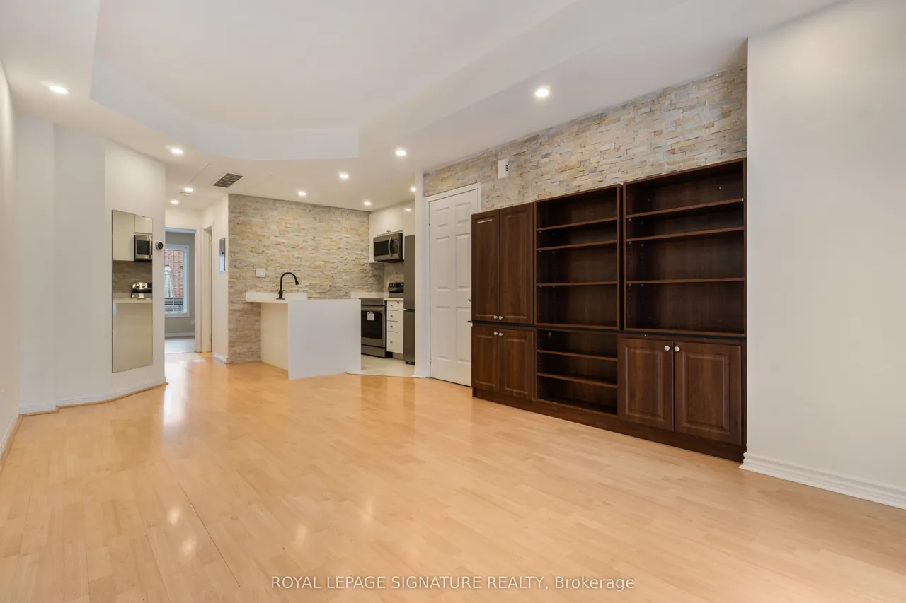 11 Niagara Street — photo 3