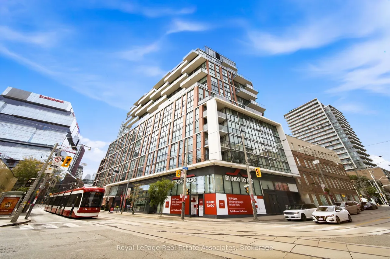 318 King Street E — photo 3