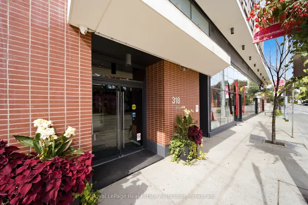 318 King Street E