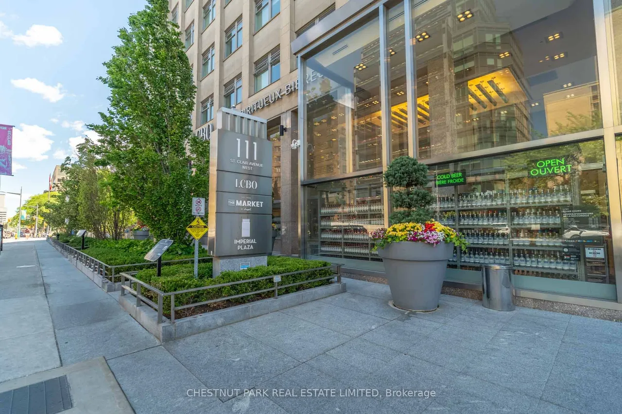 111 St Clair Avenue W — photo 40