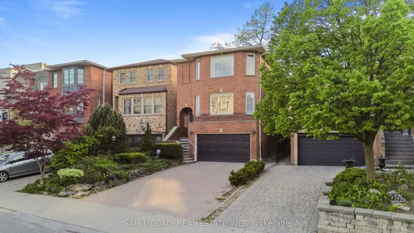 690 Oriole Parkway — photo 2