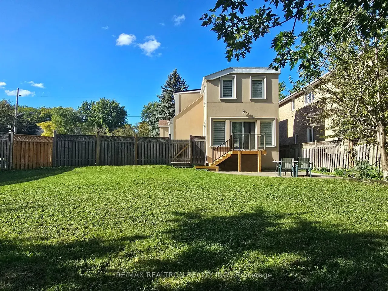 309 Princess Avenue — photo 2