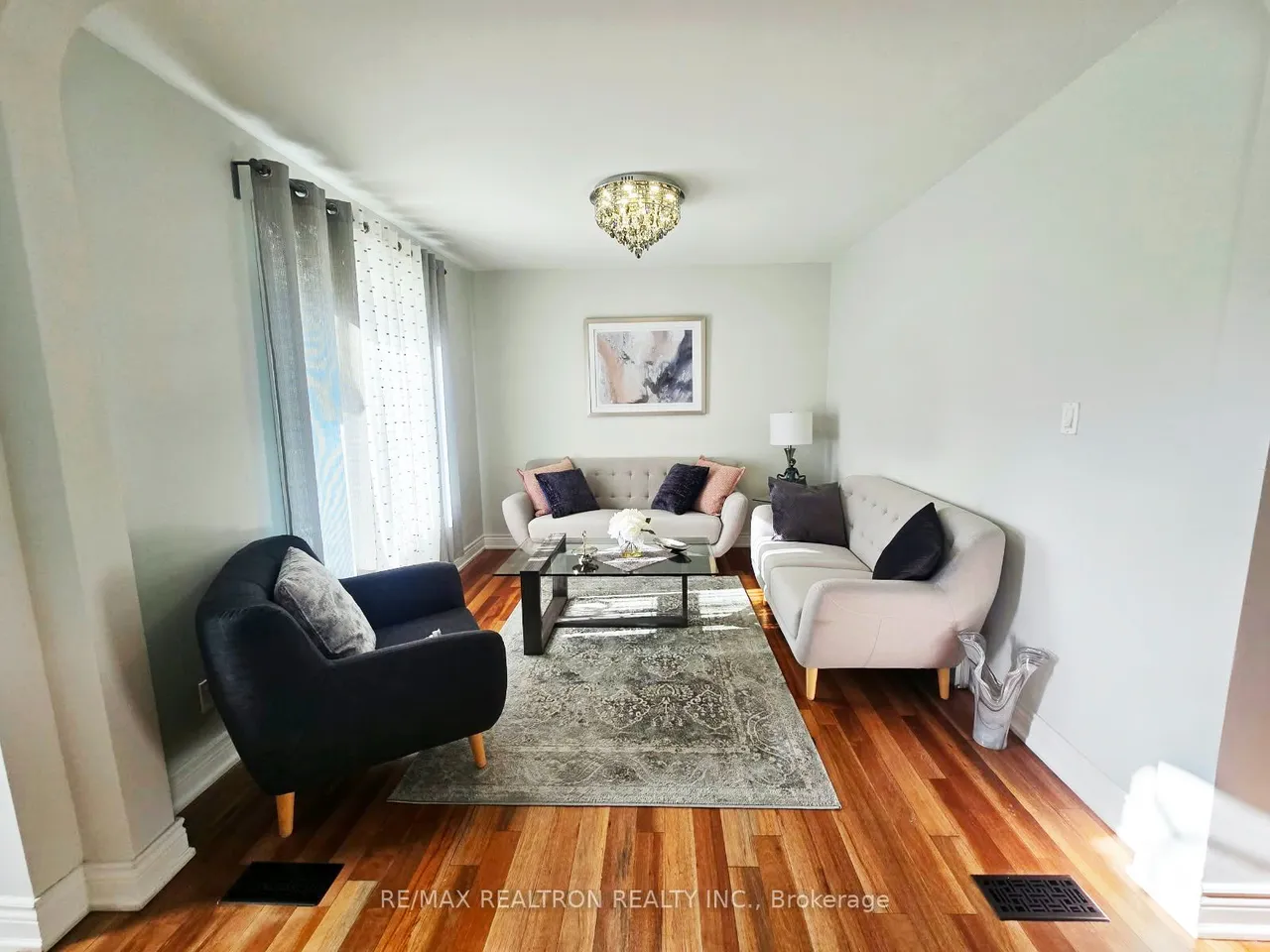 309 Princess Avenue — photo 3