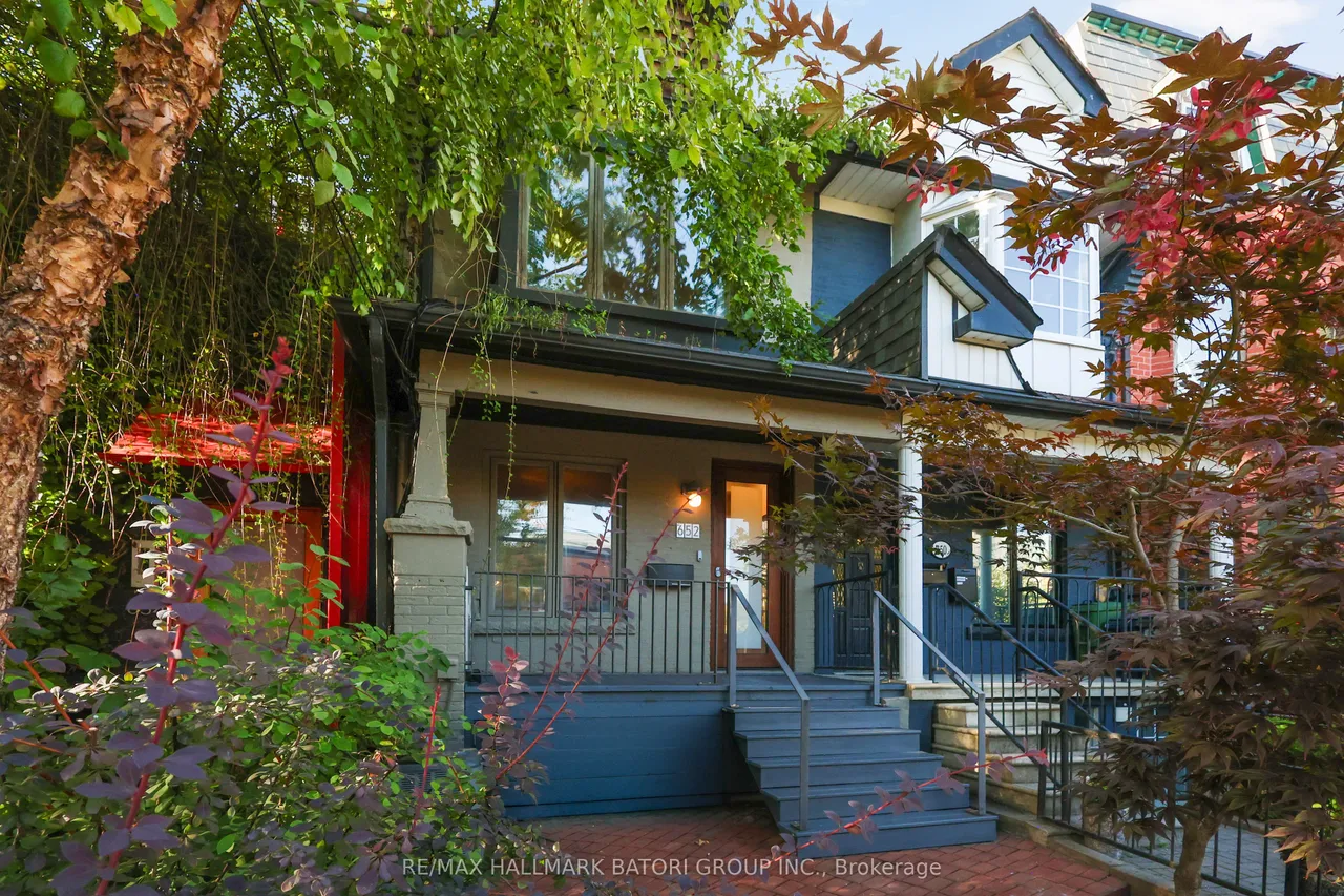 652 Richmond Street W — photo 2
