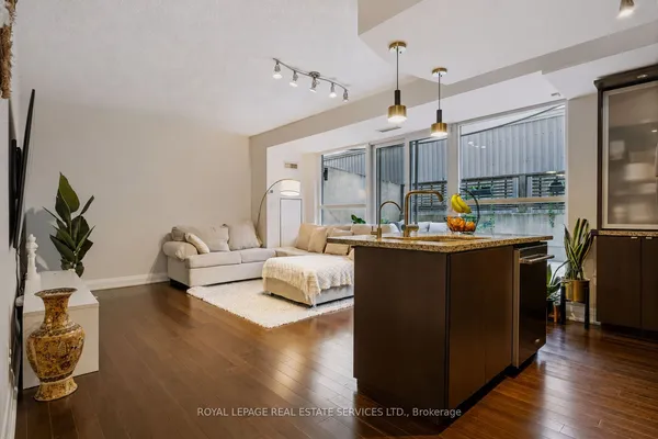 1430 Yonge Street — photo 2