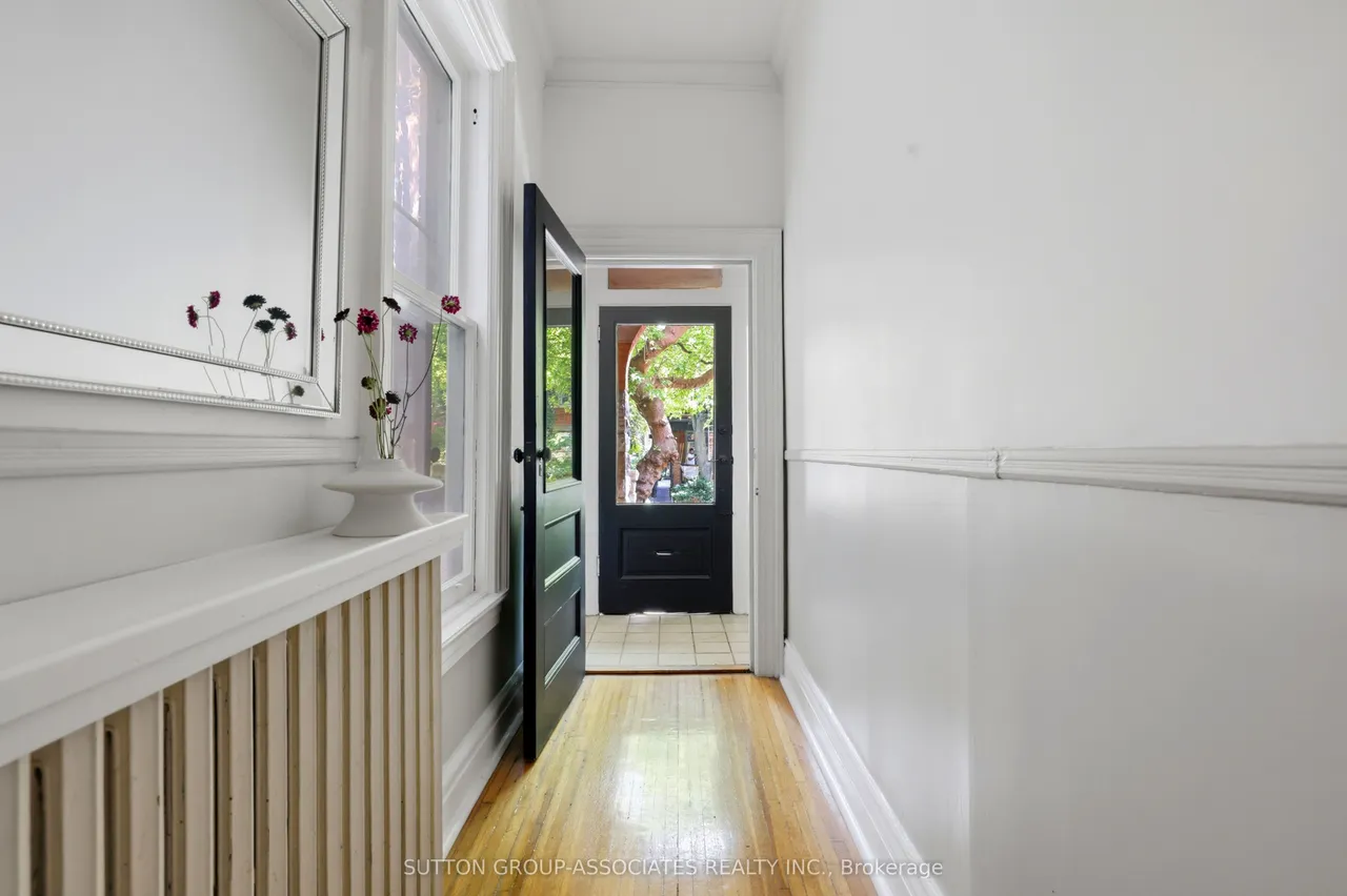 492 Euclid Avenue — photo 3