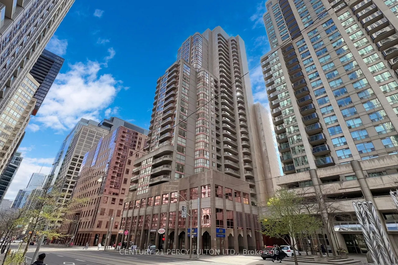 736 Bay Street — photo 3