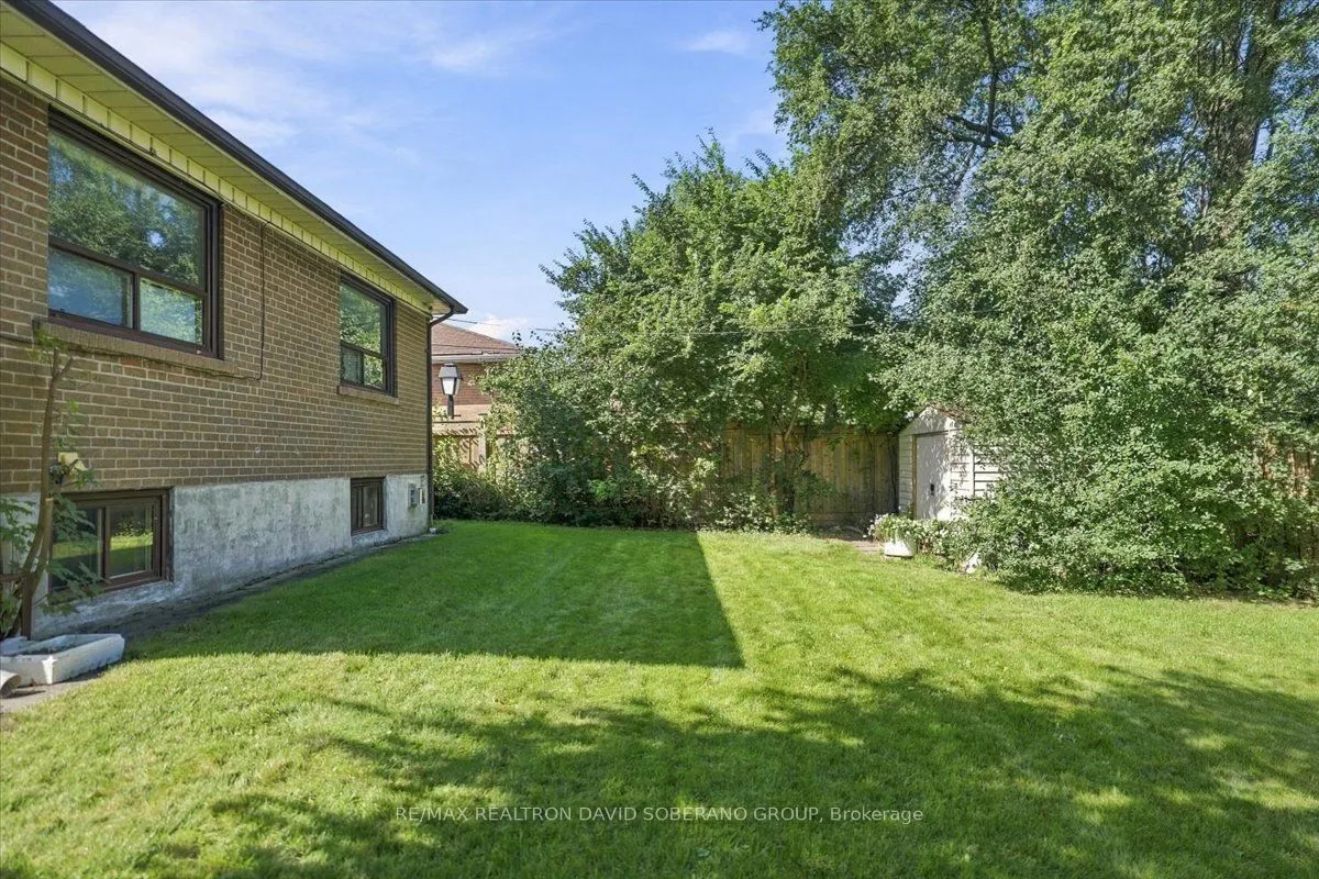 44 Kennard Avenue — photo 15
