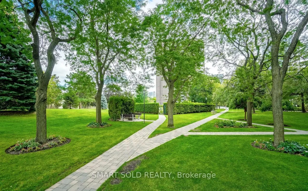 5 Old Sheppard Avenue — photo 44