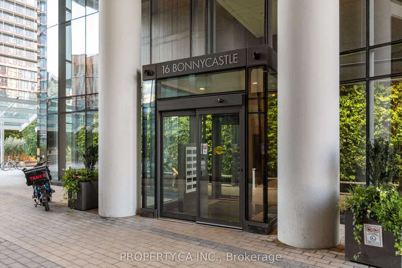 12 Bonnycastle Street — photo 37