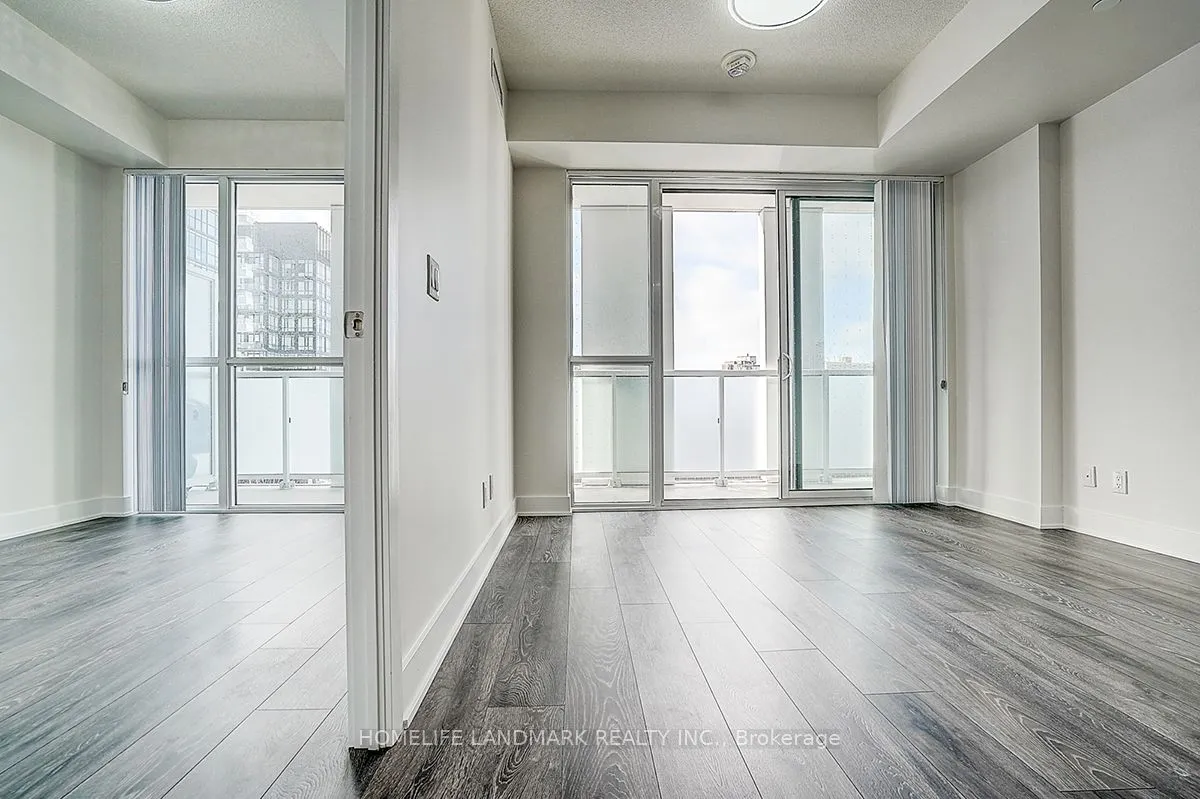 188 Fairview Mall Drive — photo 3