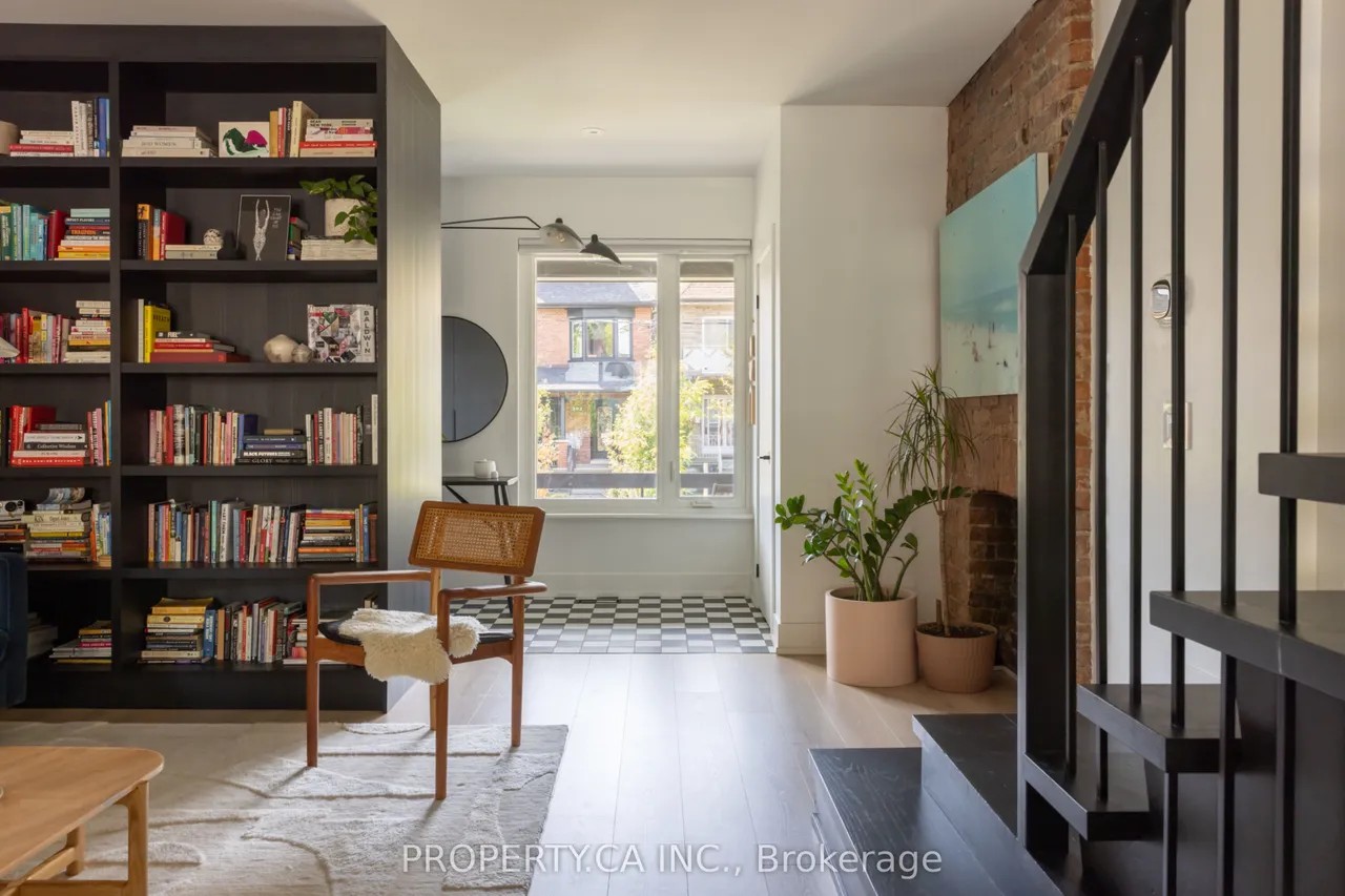 301 Grace Street — photo 3