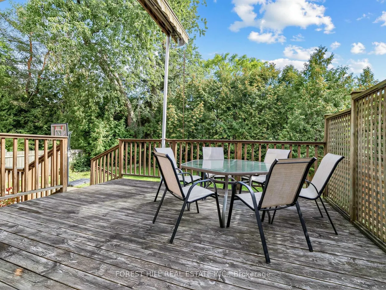 235 Hillhurst Boulevard — photo 42