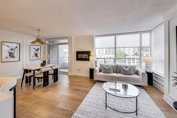 5 Northtown Way