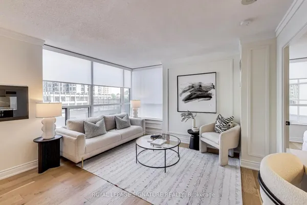 5 Northtown Way — photo 2