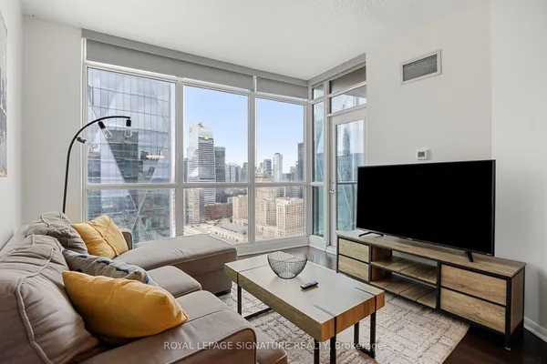 18 Yonge Street