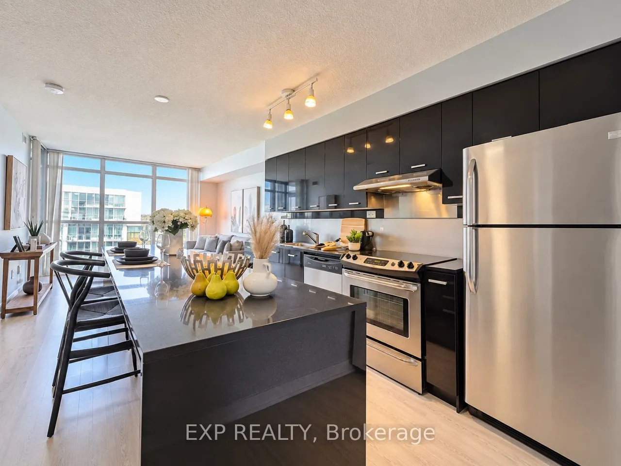 19 Singer Court — photo 2