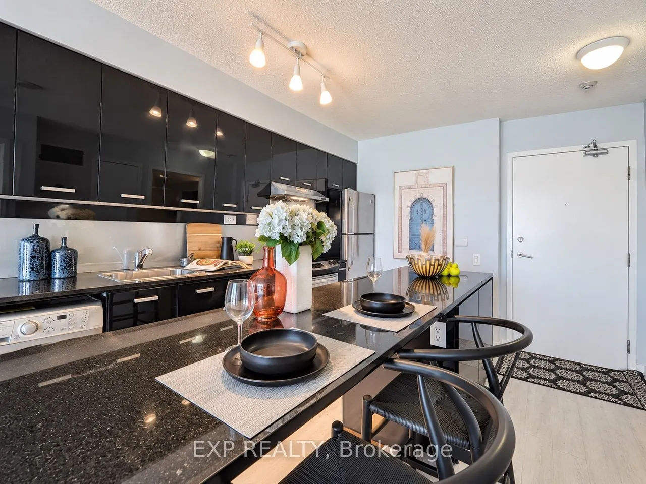 19 Singer Court — photo 3