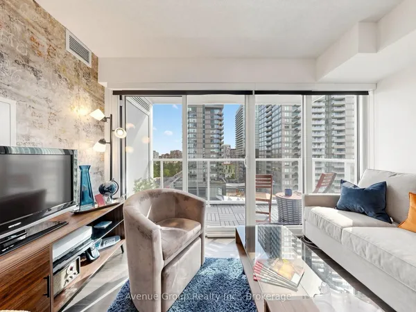 19 Bathurst Street