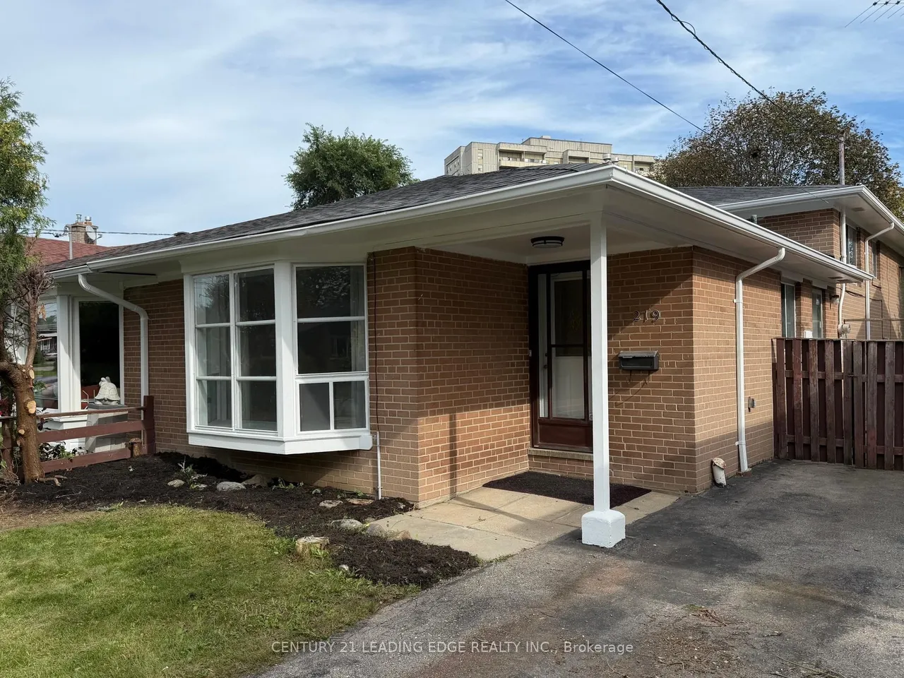 219 Lynedock Crescent — photo 39