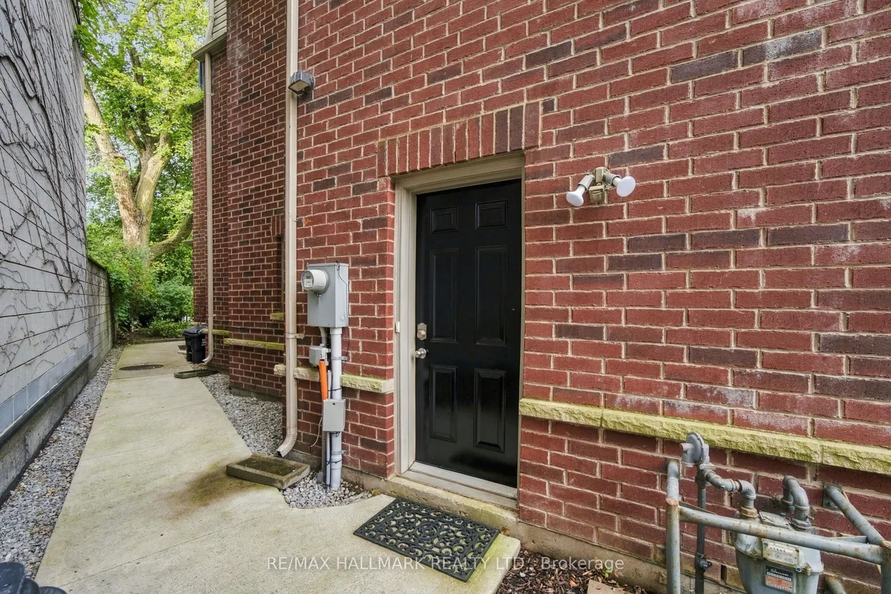 549 Shuter Street — photo 29