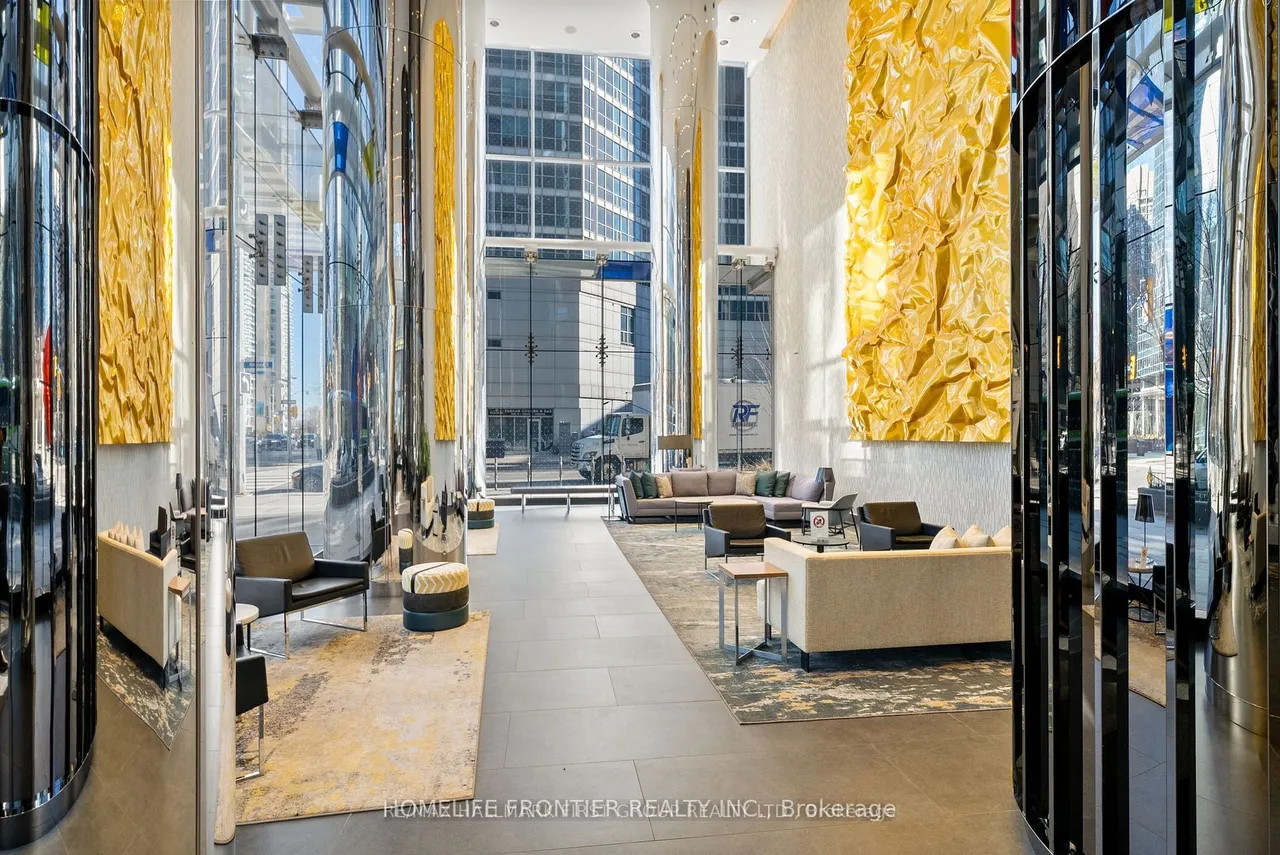 10 York Street — photo 2