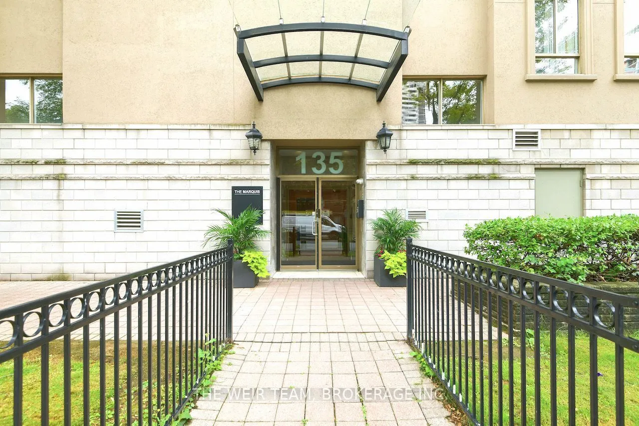 135 Maitland Street — photo 3