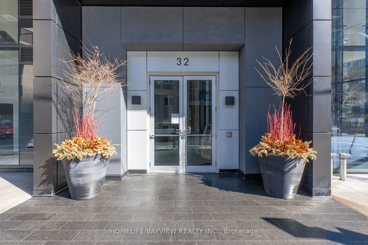 32 Davenport Road — photo 3