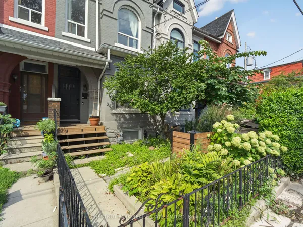28 Robinson Street — photo 2
