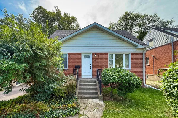 17 Lyndale Drive