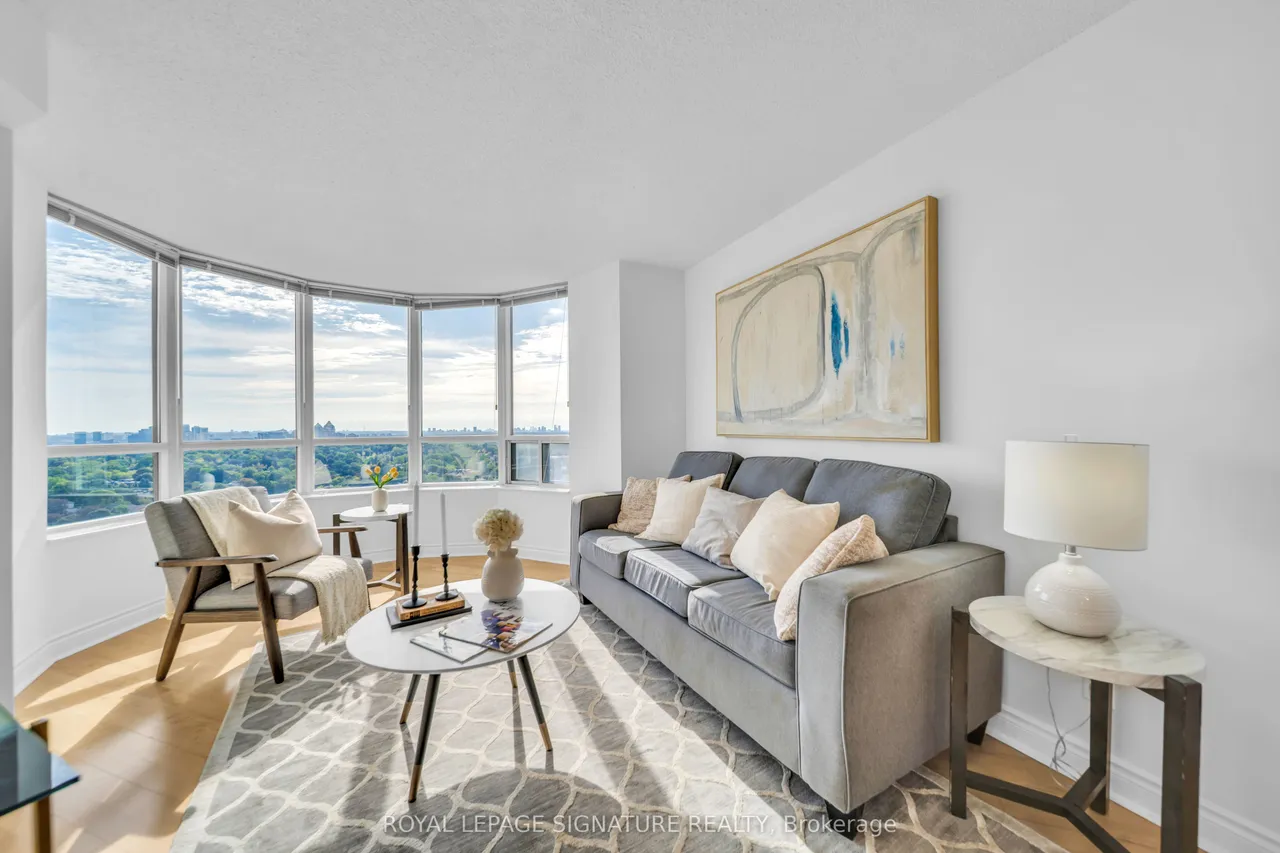 15 Northtown Way