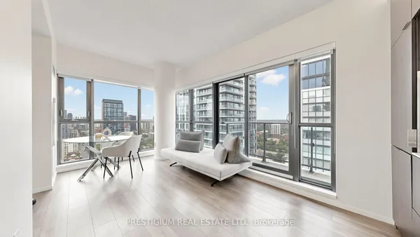 159 Dundas Street E