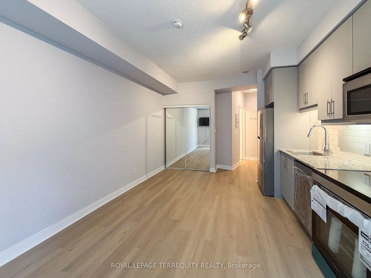 1 Scott Street — photo 3
