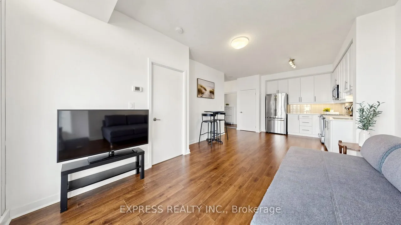 33 Bay Street — photo 3