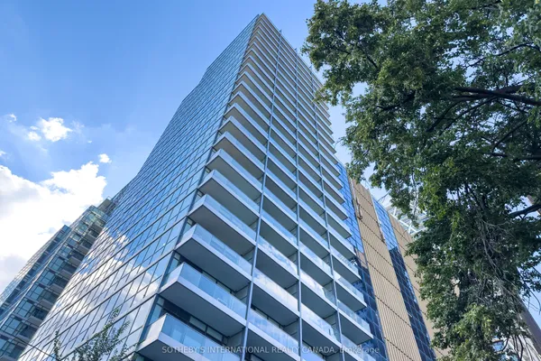 210 Simcoe Street