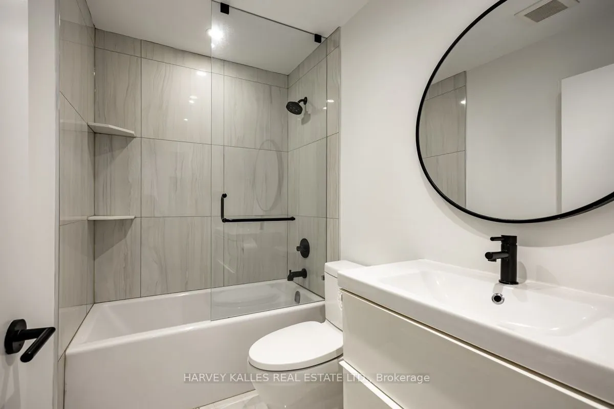 3000 Bathurst Street — photo 13