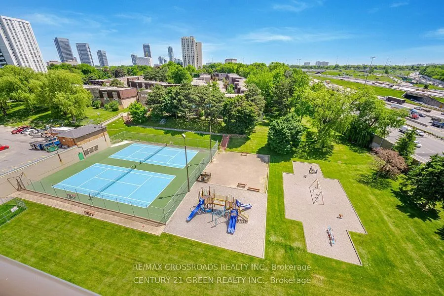 5 Parkway Forest Drive — photo 26