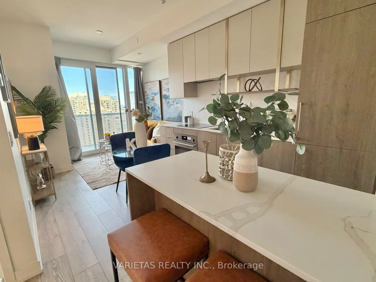 15 Holmes Avenue — photo 3
