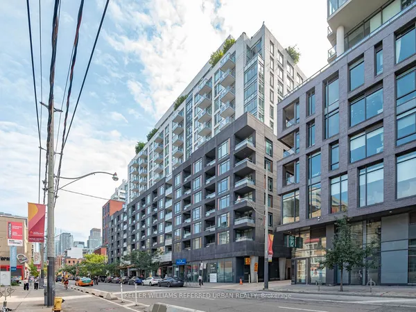 525 Adelaide Street W