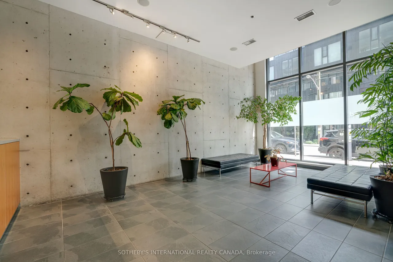 8 Dovercourt Road — photo 3