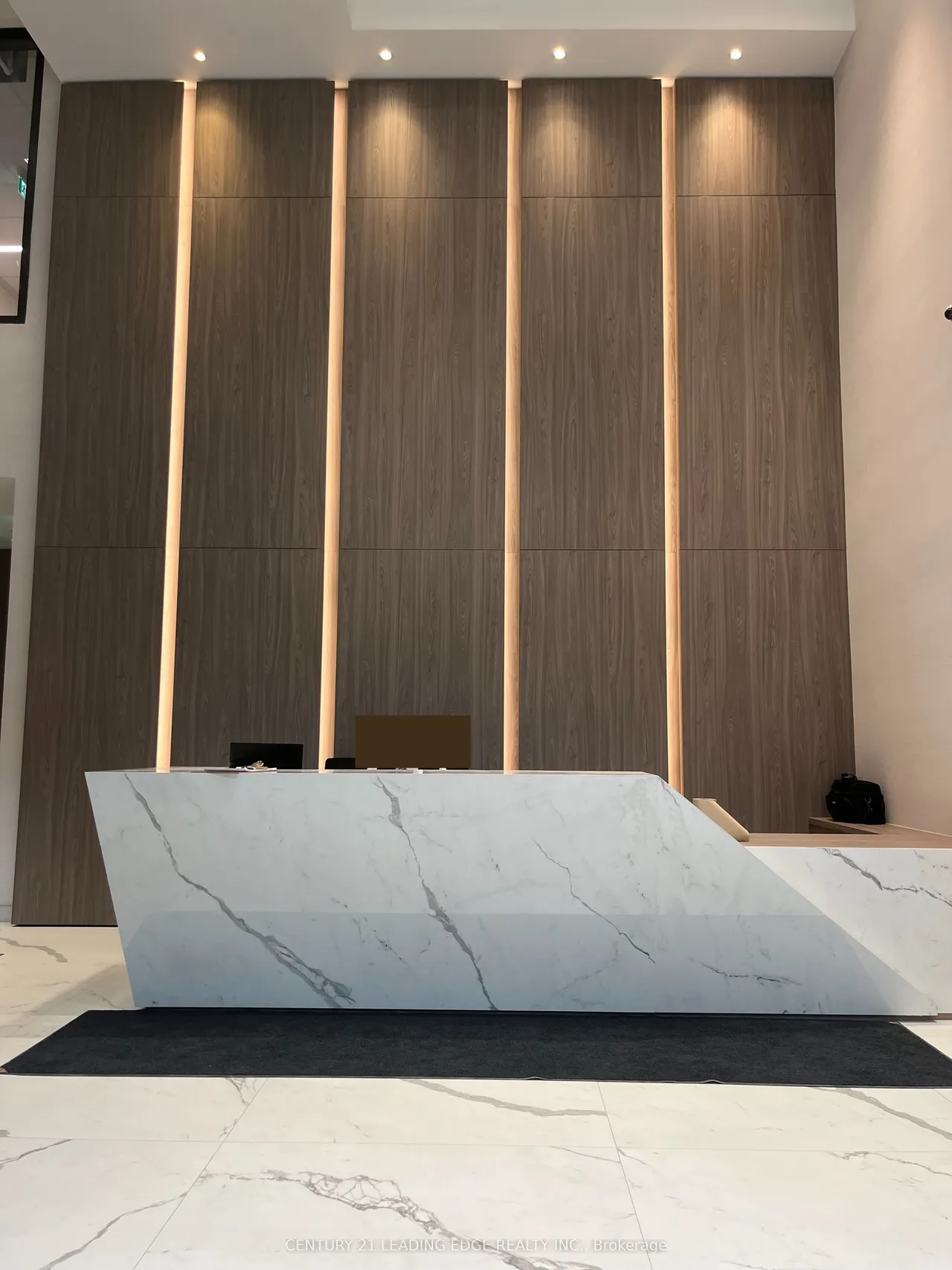65 Mutual Street — photo 2