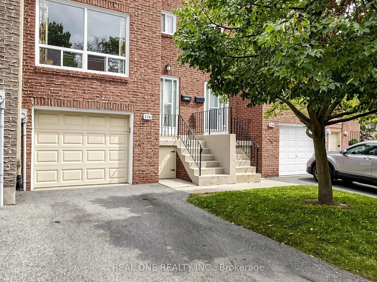 174 Rusty Crestway — photo 3