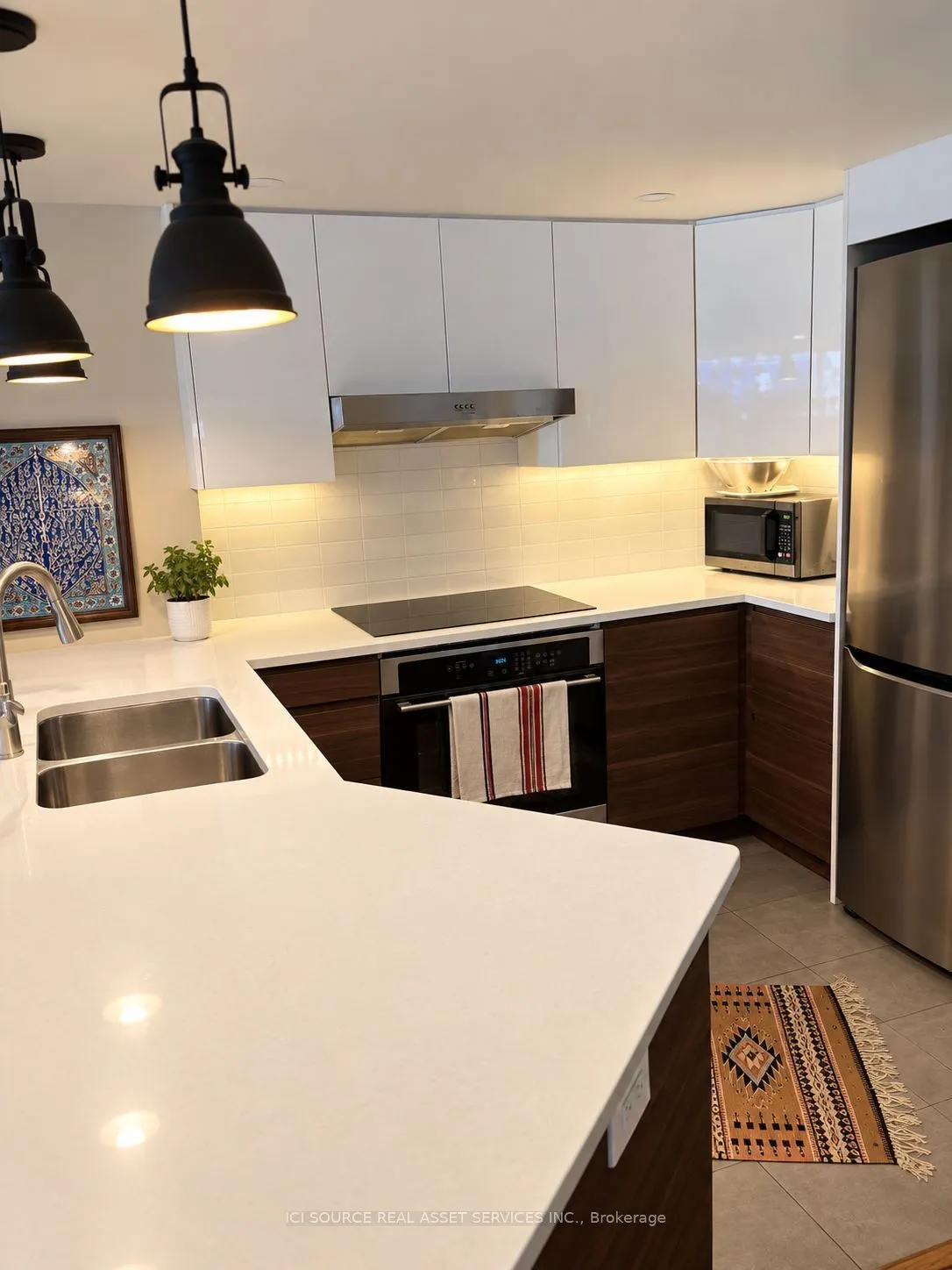 77 Maitland Place — photo 3