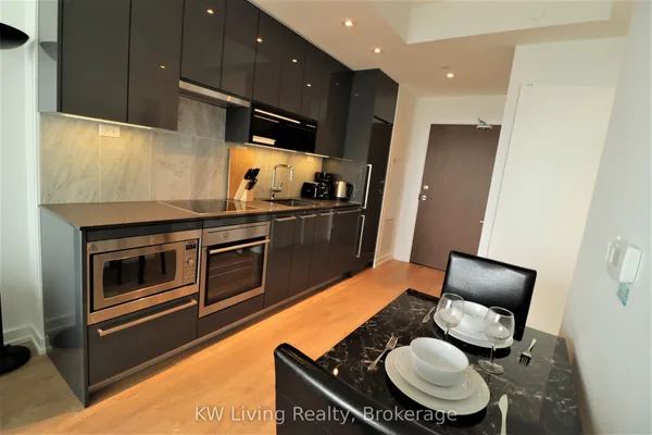 115 McMahon Drive — photo 2