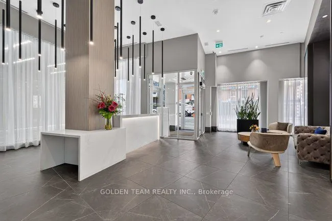 219 Dundas Street E — photo 2