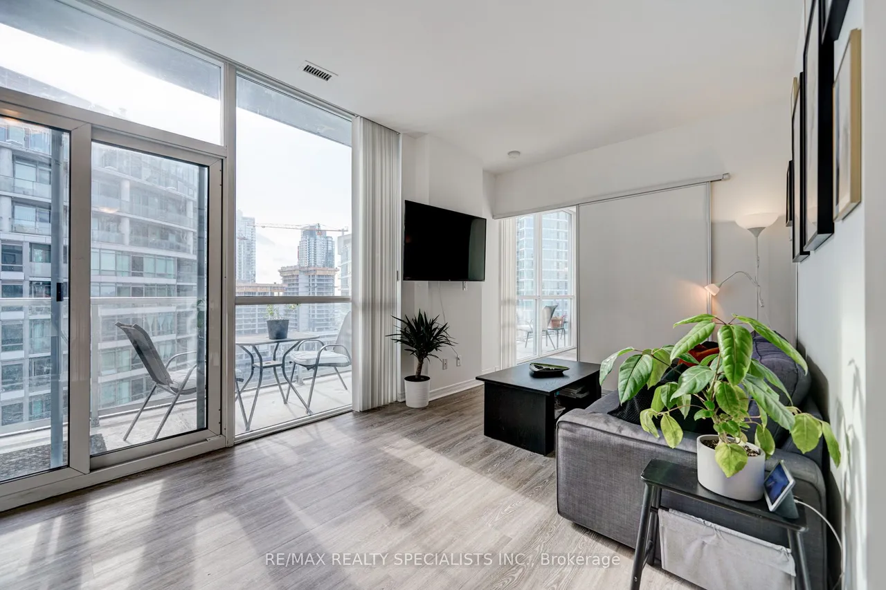 352 Front Street — photo 3