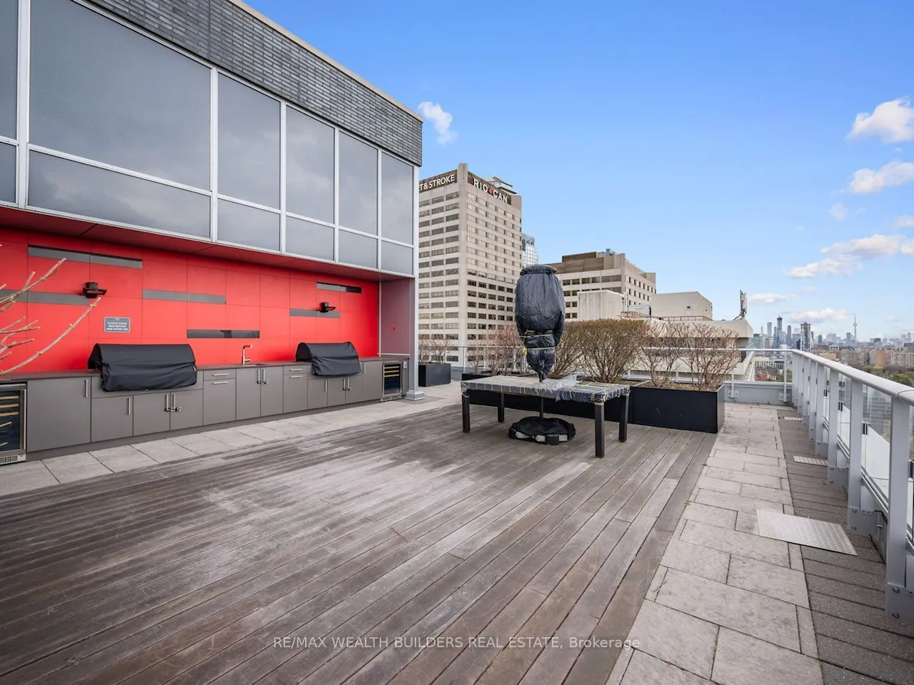 58 Orchard View Boulevard — photo 35